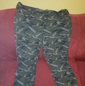 Torrid Camo Military Skinny Stretch Jeans size 20